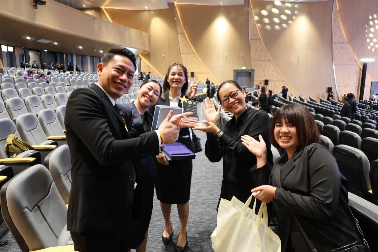 เทศบาลตำบลแสนสุข รับโล่เชิดชูเกียรติ “เมืองสุขภาพดี ระดับทอง” ประจำปี 2569